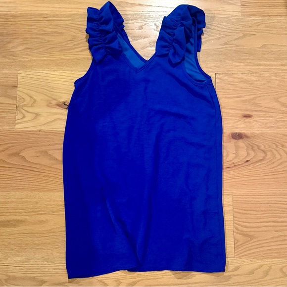 ENTRO Blue Ruffle Dress - Crepe fabric, Flowy, Feminine, Sleeveless, V-Neck - Picture 4 of 7